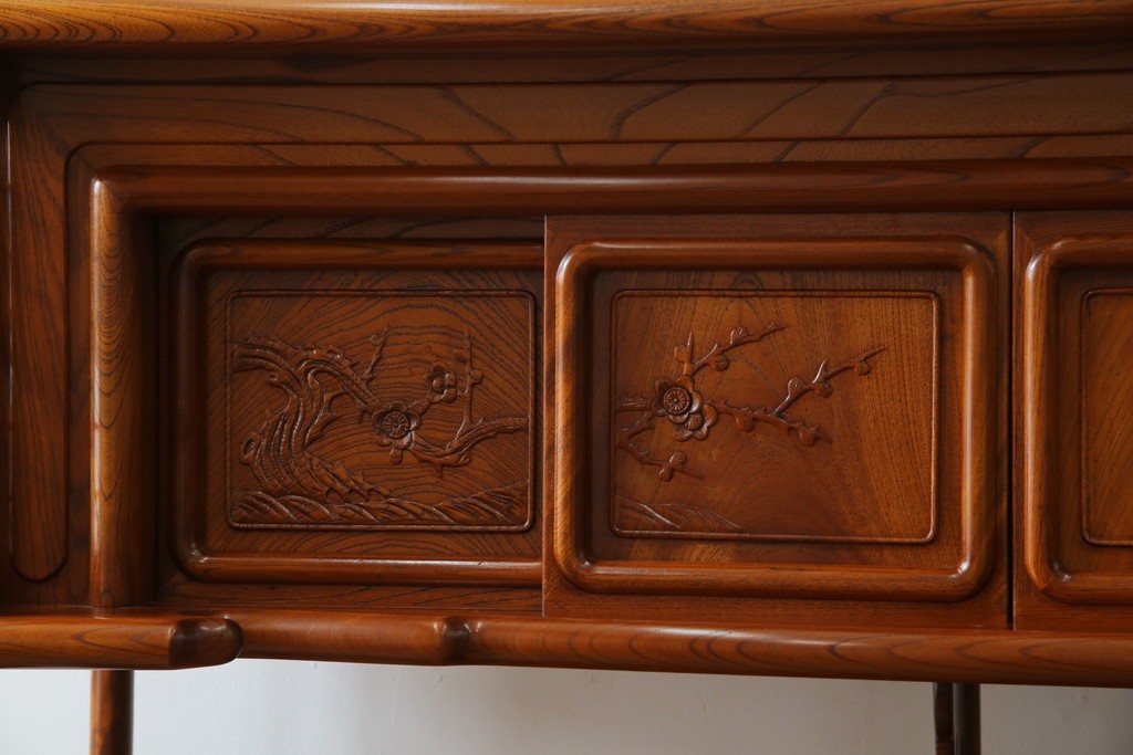 【F様ご決済用】和製ビンテージ　未使用　展示品　総欅(ケヤキ)材　赤みがかった色味と凝った意匠が素敵な茶棚　(R-076260)