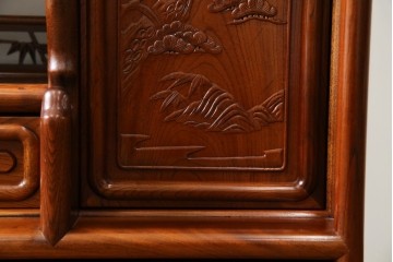 【F様ご決済用】和製ビンテージ　未使用　展示品　総欅(ケヤキ)材　赤みがかった色味と凝った意匠が素敵な茶棚　(R-076260)