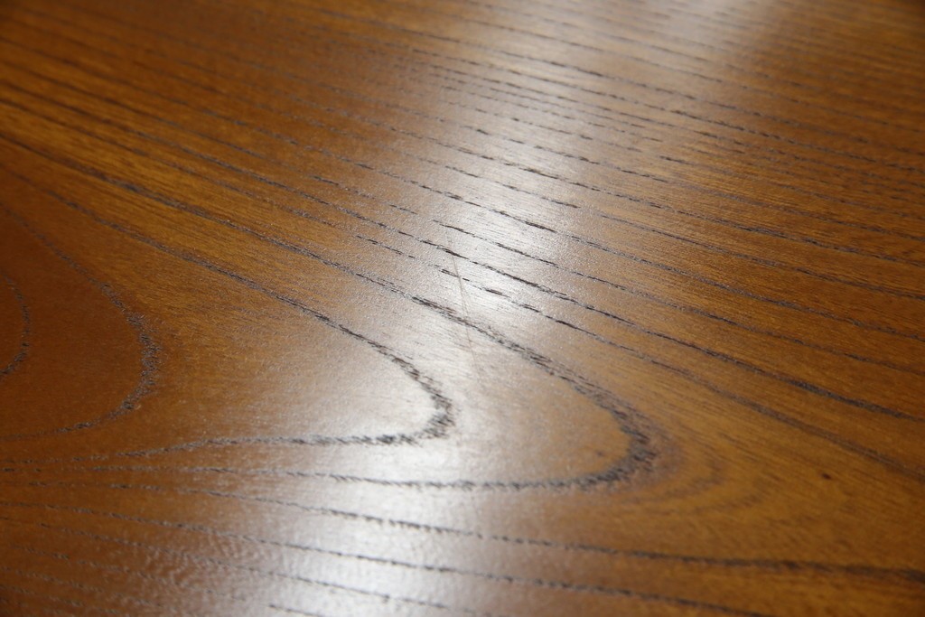 【F様ご決済用】和製ビンテージ　未使用　展示品　総欅(ケヤキ)材　赤みがかった色味と凝った意匠が素敵な茶棚　(R-076260)