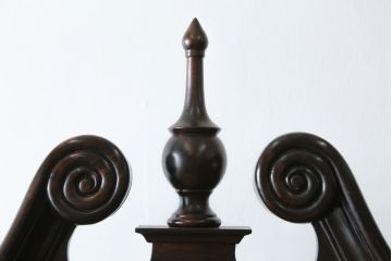 和製ビンテージ　未使用　展示品!!　ドイツ　Hermle(ヘルムレ)社製の時計付き(分銅式　振り子付き)　縞黒檀(シマコクタン)　螺鈿(ラデン)　象嵌入り　細やかな装飾が美しいホールクロック(時計台、振り子時計、ヴィンテージ)(R-076262)
