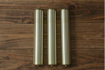 和製ビンテージ　未使用　展示品!!　ドイツ　Hermle(ヘルムレ)社製の時計付き(分銅式　振り子付き)　縞黒檀(シマコクタン)　螺鈿(ラデン)　象嵌入り　細やかな装飾が美しいホールクロック(時計台、振り子時計、ヴィンテージ)(R-076262)