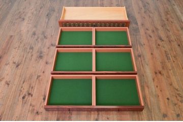 中古　美品　イギリス製　ルイ16世様式　気品溢れる象嵌入りキャビネット(Gケース、ガラスケース、ショーケース、ディスプレイケース、コレクションケース、キュリオケース、飾り棚、陳列棚、店舗什器、英国)(定価約70万円)(R-076263)