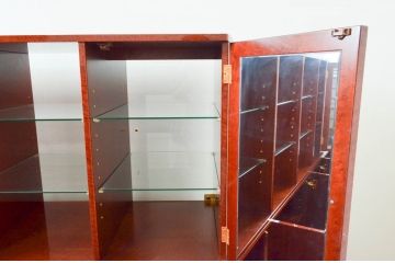 中古　美品　松創(MATSUSO・マツソウ)　特注　バーズアイメイプル　両面使いできる便利な二段重ねキャビネット(収納棚、戸棚、食器棚、カップボード、飾り棚)(定価約300万円)(R-076264)