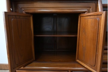 和製ビンテージ　未使用　展示品　総欅(ケヤキ)材　赤みがかった色味が素敵な茶棚(飾り棚、違い棚、収納棚、戸棚、ヴィンテージ)(R-076272)