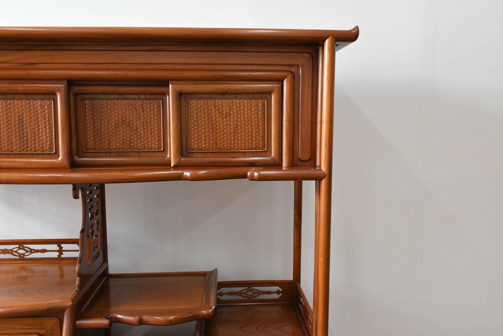 和製ビンテージ　未使用　展示品　総欅(ケヤキ)材　赤みがかった色味が素敵な茶棚(飾り棚、違い棚、収納棚、戸棚、ヴィンテージ)(R-076272)