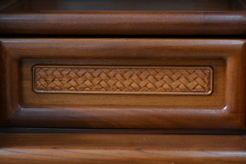 和製ビンテージ　未使用　展示品　総欅(ケヤキ)材　赤みがかった色味が素敵な茶棚(飾り棚、違い棚、収納棚、戸棚、ヴィンテージ)(R-076272)