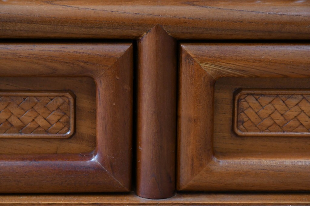 和製ビンテージ　未使用　展示品　総欅(ケヤキ)材　赤みがかった色味が素敵な茶棚(飾り棚、違い棚、収納棚、戸棚、ヴィンテージ)(R-076272)