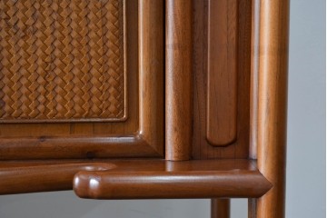 和製ビンテージ　未使用　展示品　総欅(ケヤキ)材　赤みがかった色味が素敵な茶棚(飾り棚、違い棚、収納棚、戸棚、ヴィンテージ)(R-076272)