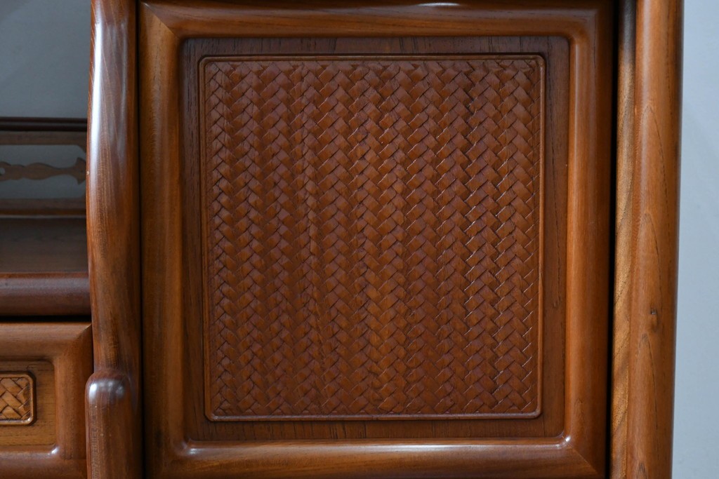 和製ビンテージ　未使用　展示品　総欅(ケヤキ)材　赤みがかった色味が素敵な茶棚(飾り棚、違い棚、収納棚、戸棚、ヴィンテージ)(R-076272)