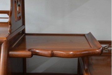 和製ビンテージ　未使用　展示品　総欅(ケヤキ)材　赤みがかった色味が素敵な茶棚(飾り棚、違い棚、収納棚、戸棚、ヴィンテージ)(R-076272)