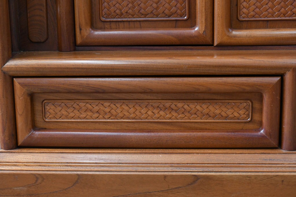 和製ビンテージ　未使用　展示品　総欅(ケヤキ)材　赤みがかった色味が素敵な茶棚(飾り棚、違い棚、収納棚、戸棚、ヴィンテージ)(R-076272)