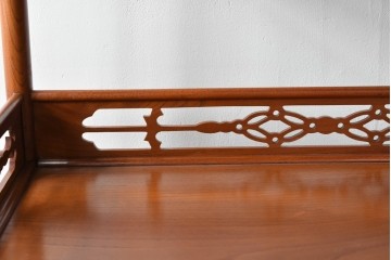 和製ビンテージ　未使用　展示品　総欅(ケヤキ)材　赤みがかった色味が素敵な茶棚(飾り棚、違い棚、収納棚、戸棚、ヴィンテージ)(R-076272)