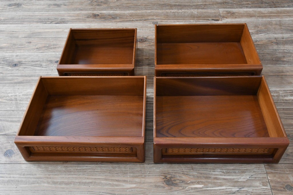 和製ビンテージ　未使用　展示品　総欅(ケヤキ)材　赤みがかった色味が素敵な茶棚(飾り棚、違い棚、収納棚、戸棚、ヴィンテージ)(R-076272)