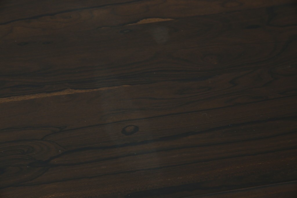 和製ビンテージ　未使用　展示品　シャム柿(ジリコテ)材　艶のある木肌が美しい茶箪笥　(R-076273)