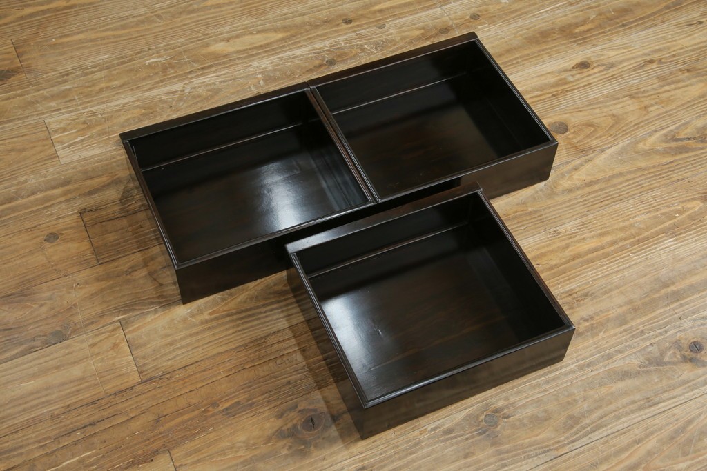 和製ビンテージ　未使用　展示品　シャム柿(ジリコテ)材　艶のある木肌が美しい茶箪笥　(R-076273)