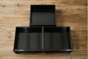 和製ビンテージ　未使用　展示品　シャム柿(ジリコテ)材　艶のある木肌が美しい茶箪笥　(R-076273)