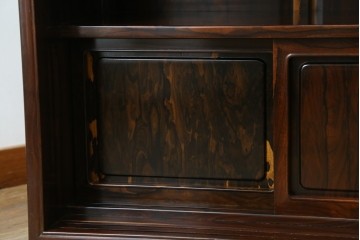 和製ヴィンテージ　未使用展示品　シャム柿(ジリコテ)材　個性的な木目が味わい深い茶箪笥　(R-076275)