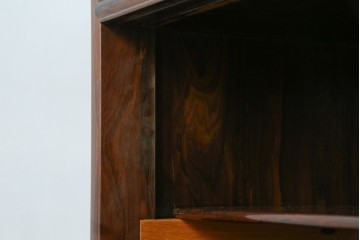 和製ヴィンテージ　未使用展示品　シャム柿(ジリコテ)材　個性的な木目が味わい深い茶箪笥　(R-076275)