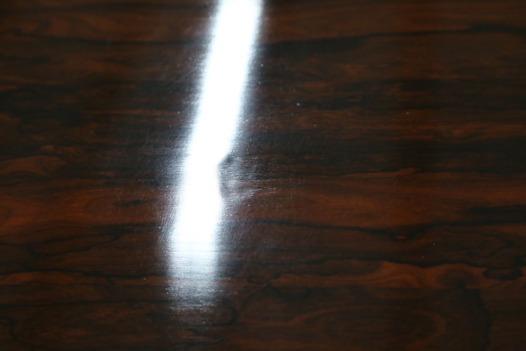 和製ヴィンテージ　未使用展示品　シャム柿(ジリコテ)材　個性的な木目が味わい深い茶箪笥　(R-076275)