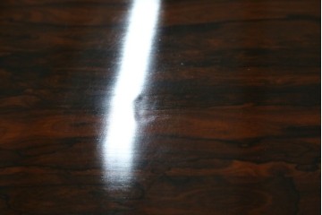 和製ヴィンテージ　未使用展示品　シャム柿(ジリコテ)材　個性的な木目が味わい深い茶箪笥　(R-076275)