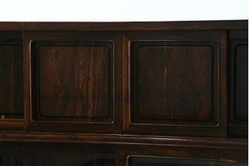 和製ヴィンテージ　未使用展示品　シャム柿(ジリコテ)材　個性的な木目が味わい深い茶箪笥　(R-076275)