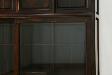 和製ヴィンテージ　未使用展示品　シャム柿(ジリコテ)材　個性的な木目が味わい深い茶箪笥　(R-076275)