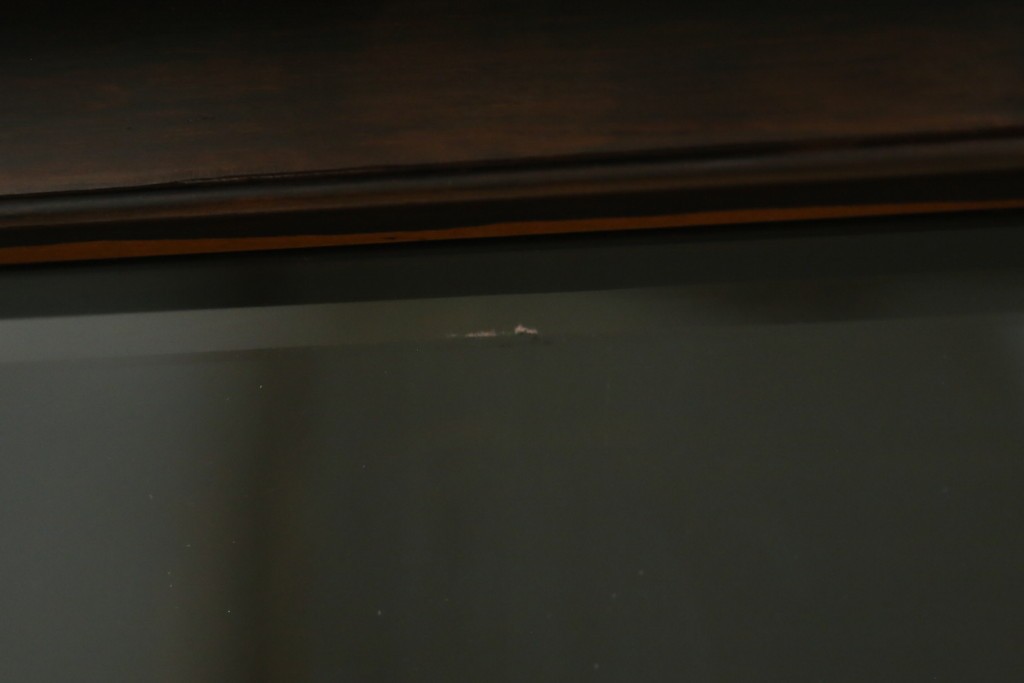 和製ヴィンテージ　未使用展示品　シャム柿(ジリコテ)材　個性的な木目が味わい深い茶箪笥　(R-076275)