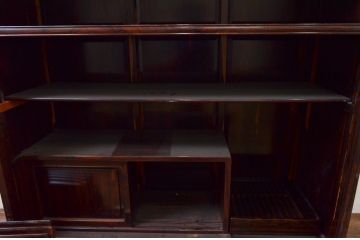 和製ビンテージ　未使用　展示品　シャム柿(ジリコテ)材　独特な木目が目を惹く茶箪笥(収納棚、茶棚、戸棚、水屋箪笥、サイドキャビネット、ヴィンテージ)(R-076275)