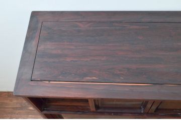 和製ビンテージ　未使用　展示品　シャム柿(ジリコテ)材　独特な木目が目を惹く茶箪笥(収納棚、茶棚、戸棚、水屋箪笥、サイドキャビネット、ヴィンテージ)(R-076275)
