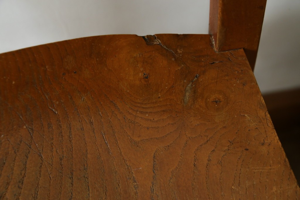 イギリスアンティーク　ニレ材　使い込まれた風合いが味わい深いチャーチチェア2脚セット　(R-076285)