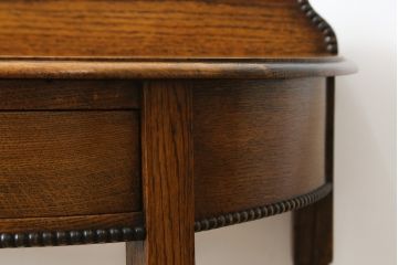 イギリスアンティーク　Lloyd's Antiques(ロイズ・アンティークス)取り扱い　オーク材　ツイストレッグがお洒落なサイドテーブル(コンソールテーブル、花台、飾り台、英国)(R-076290)