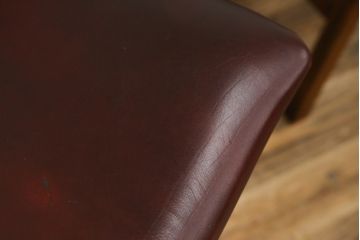 イギリスビンテージ　希少な絶版品　Old Charm(オールドチャーム)　風格漂う佇まいが魅力的なカウンターチェア2脚セット(ハイチェア、バーチェア、椅子、イス、ヴィンテージ、英国)(R-076292)