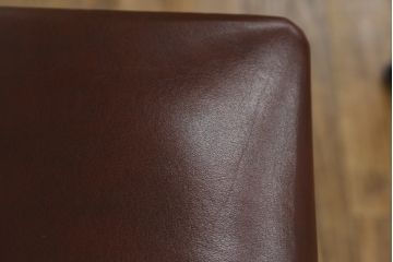 イギリスビンテージ　希少な絶版品　Old Charm(オールドチャーム)　風格漂う佇まいが魅力的なカウンターチェア2脚セット(ハイチェア、バーチェア、椅子、イス、ヴィンテージ、英国)(R-076292)
