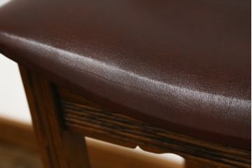 イギリスビンテージ　希少な絶版品　Old Charm(オールドチャーム)　風格漂う佇まいが魅力的なカウンターチェア2脚セット(ハイチェア、バーチェア、椅子、イス、ヴィンテージ、英国)(R-076292)