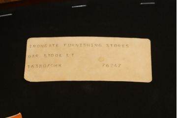イギリスビンテージ　希少な絶版品　Old Charm(オールドチャーム)　風格漂う佇まいが魅力的なカウンターチェア2脚セット(ハイチェア、バーチェア、椅子、イス、ヴィンテージ、英国)(R-076292)
