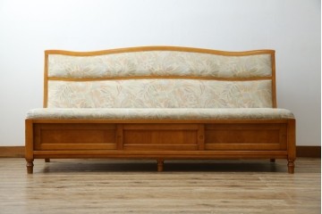 中古　横浜クラシック家具　ダニエル(daniel)　LD(エルディー)シリーズ　A-545　収納付きが嬉しい! 上質な空間づくりにおすすめの3人掛けソファ　定価約70万円相当　(R-076296)