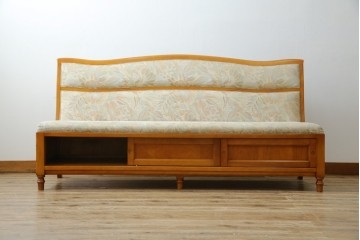 中古　横浜クラシック家具　ダニエル(daniel)　LD(エルディー)シリーズ　A-545　収納付きが嬉しい! 上質な空間づくりにおすすめの3人掛けソファ　定価約70万円相当　(R-076296)