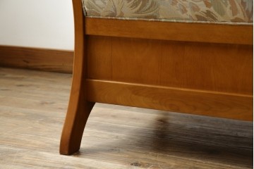 中古　横浜クラシック家具　ダニエル(daniel)　LD(エルディー)シリーズ　A-545　収納付きが嬉しい! 上質な空間づくりにおすすめの3人掛けソファ　定価約70万円相当　(R-076296)