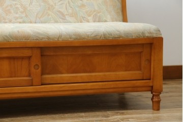 中古　横浜クラシック家具　ダニエル(daniel)　LD(エルディー)シリーズ　A-545　収納付きが嬉しい! 上質な空間づくりにおすすめの3人掛けソファ　定価約70万円相当　(R-076296)