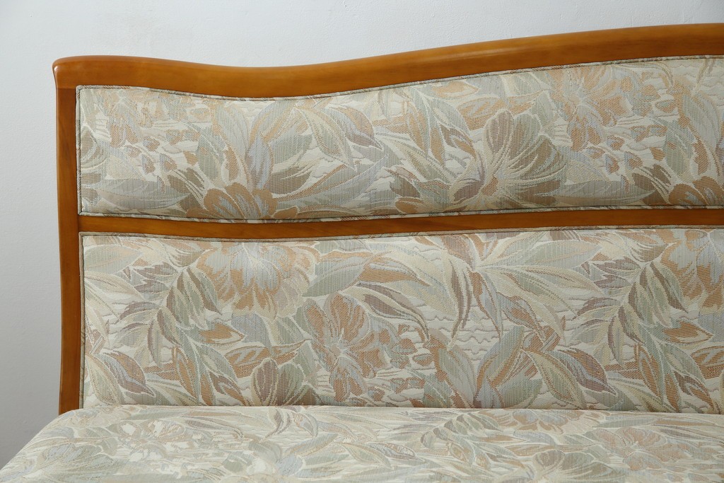 中古　横浜クラシック家具　ダニエル(daniel)　LD(エルディー)シリーズ　A-545　収納付きが嬉しい! 上質な空間づくりにおすすめの3人掛けソファ　定価約70万円相当　(R-076296)