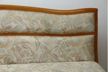 中古　横浜クラシック家具　ダニエル(daniel)　LD(エルディー)シリーズ　A-545　収納付きが嬉しい! 上質な空間づくりにおすすめの3人掛けソファ　定価約70万円相当　(R-076296)