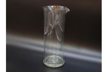 戦前　一升　ガラス　レトロな雰囲気が魅力のメスシリンダー(ビーカー、ガラスビン、硝子瓶、実験器具、枡、液量計)(R-076301)