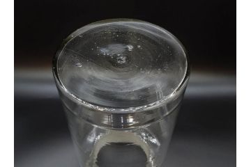 大正〜昭和初期　収納しながらお洒落にディスプレイ!懐かしさ漂う蓋付きガラス瓶(菓子瓶、ガラスビン、硝子、キャニスター、筒型、フタ付き)(R-076302)