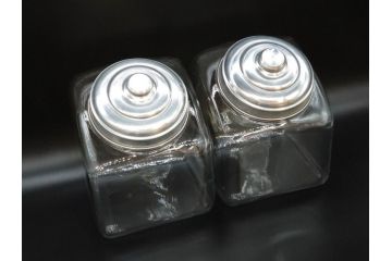 アンティーク雑貨　アルミ蓋　駄菓子屋さんにあるような昔懐かしいガラス瓶2個セット(菓子瓶、ガラスビン、硝子、キャニスター、フタ付き)(R-076303)