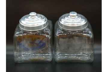 アンティーク雑貨　アルミ蓋　駄菓子屋さんにあるような昔懐かしいガラス瓶2個セット(菓子瓶、ガラスビン、硝子、キャニスター、フタ付き)(R-076303)