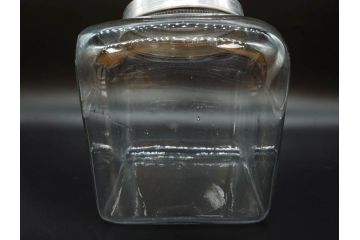 アンティーク雑貨　アルミ蓋　駄菓子屋さんにあるような昔懐かしいガラス瓶2個セット(菓子瓶、ガラスビン、硝子、キャニスター、フタ付き)(R-076303)