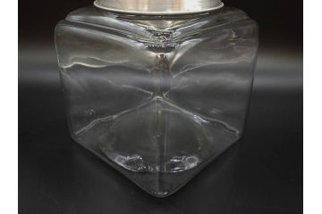 アンティーク雑貨　当時物　デッドストック　アルミ蓋　大・小　お洒落なディスプレイが叶うレトロなガラス瓶2個セット(角型、角瓶、キャニスター、ガラスビン、菓子瓶、硝子、フタ付き)(R-076304)
