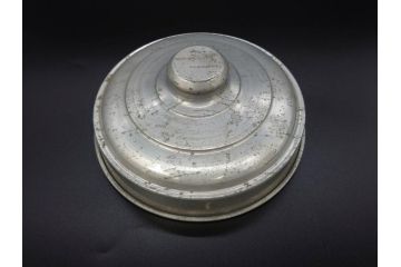 アンティーク雑貨　当時物　デッドストック　アルミ蓋　大・小　お洒落なディスプレイが叶うレトロなガラス瓶2個セット(角型、角瓶、キャニスター、ガラスビン、菓子瓶、硝子、フタ付き)(R-076304)