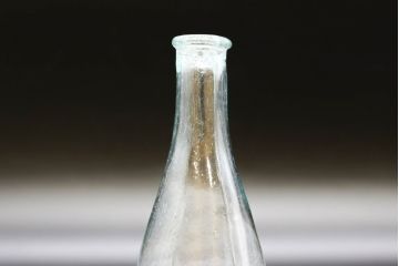 大正〜昭和初期　お洒落なディスプレイに活躍するガラス瓶5点セット(ボトル、ガラスビン、硝子、薬瓶、花瓶、花入、花器)(R-076307)