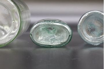 大正〜昭和初期　お洒落なディスプレイに活躍するガラス瓶5点セット(ボトル、ガラスビン、硝子、薬瓶、花瓶、花入、花器)(R-076307)